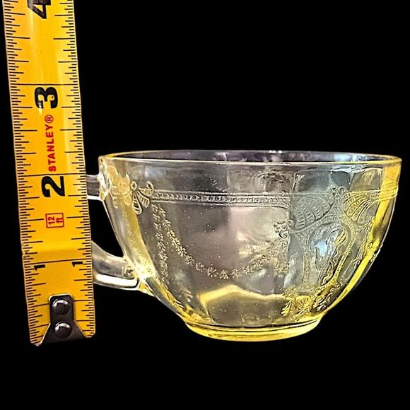 2 Cameo Ballerina Depression Glass Cup Saucer Set Yellow Anchor Hocking Vintage - Picture 2 of 16